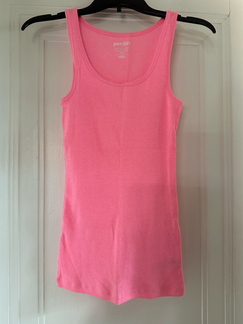 Old Navy Bright Neon Pink Ribbed Tank Top - Size S
